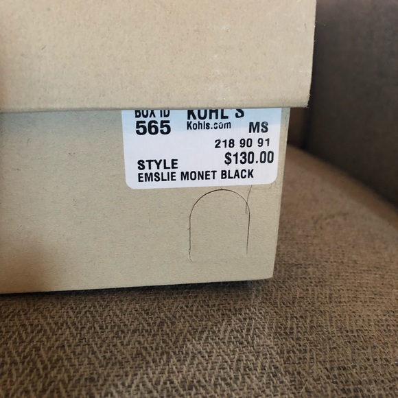 PRICE DROP🥳 Clark’s Booties - Picture 4 of 4